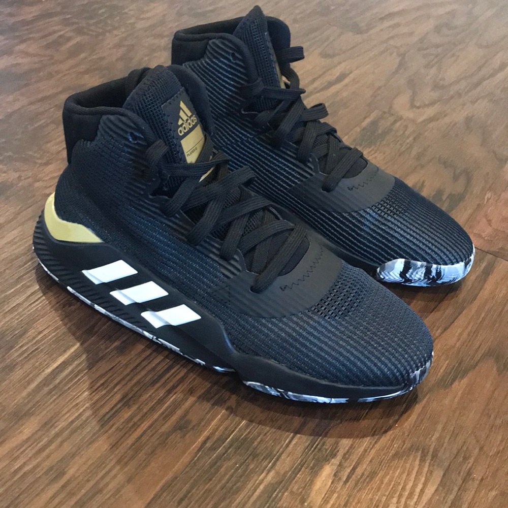 Adidas high top basketball shoes Pro Bounce 1.9.20